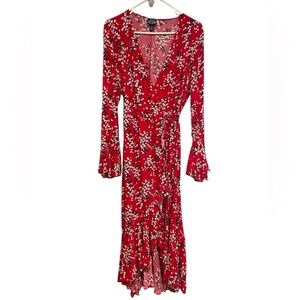 NWT SCOOP Red true Wrap dress with black and white ditsy floral print. Size M